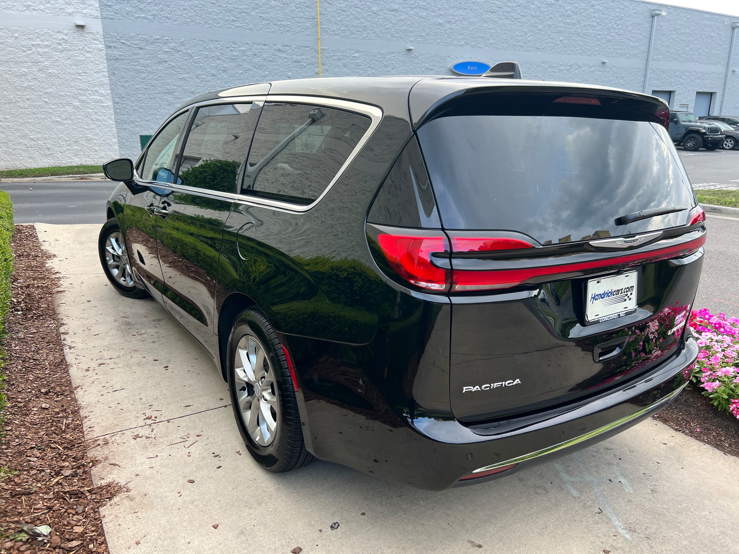 Chrysler Pacifica Limited