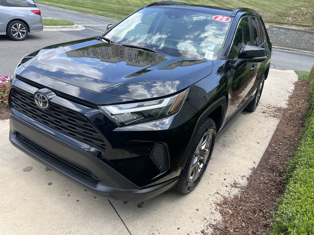 Used 2025 Toyota RAV4 Hybrid XLE SUV
