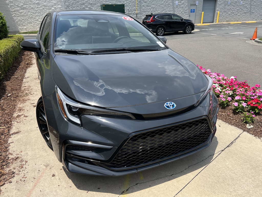 Used 2025 Toyota Corolla Hybrid SE Sedan