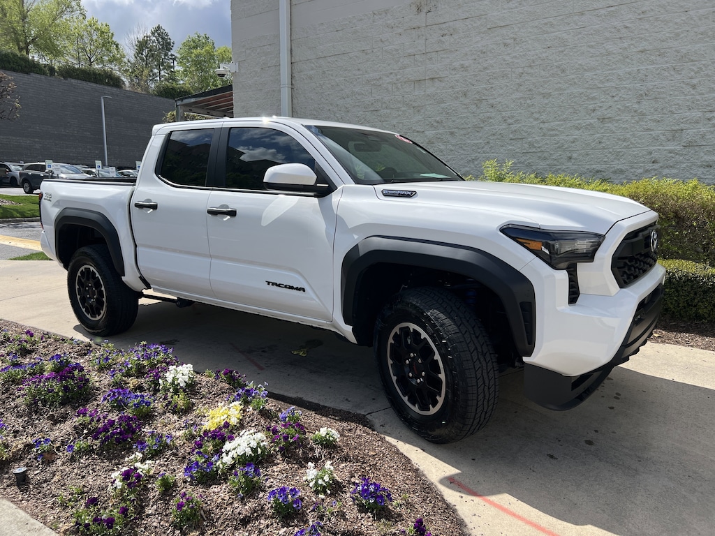 Used 2025 Toyota Tacoma 4WD TRD Off Road Hybrid Pickup