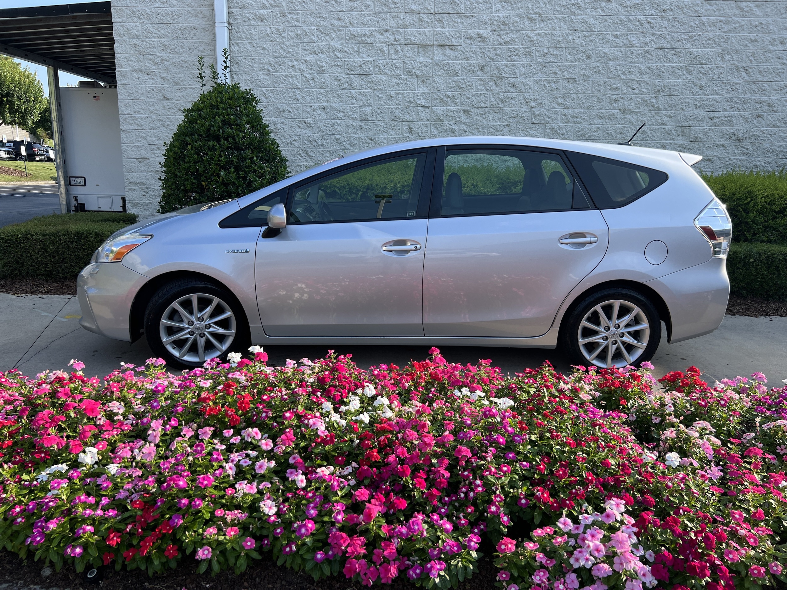 Toyota Prius V Five
