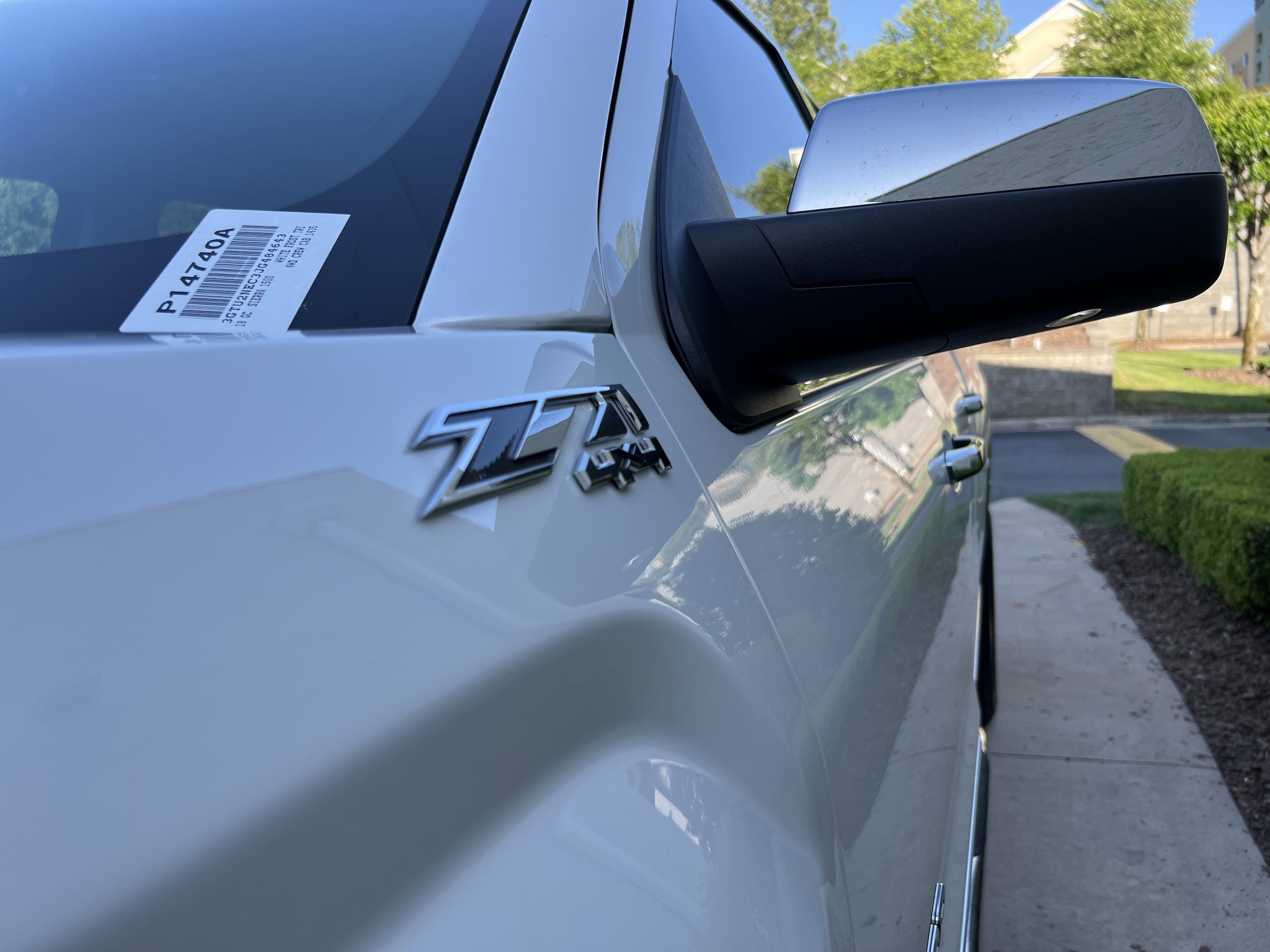 2018 GMC Sierra 1500 SLT photo 5