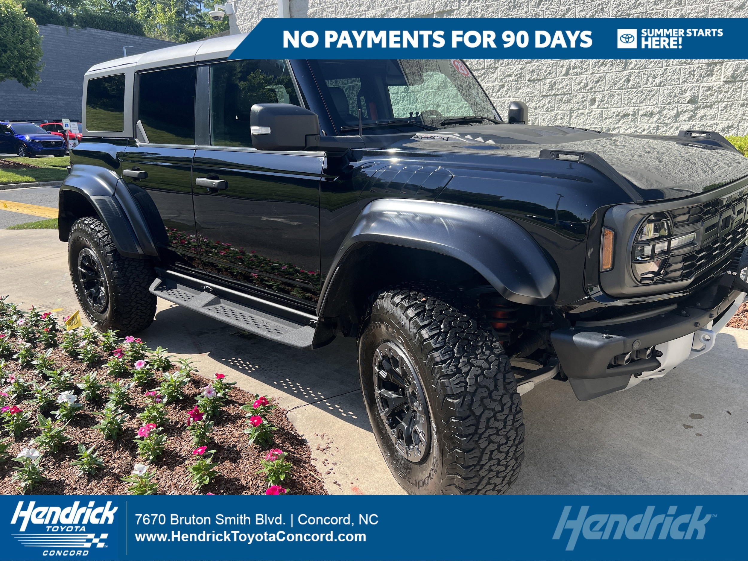 2023 Ford Bronco Raptor 4x4's photo