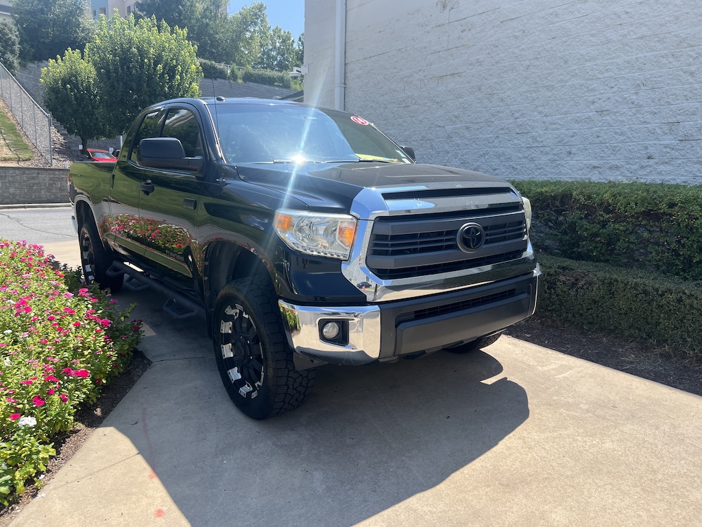 Used 2014 Toyota Tundra 4WD Truck SR5 Pickup