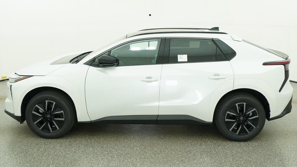 Toyota BZ XLE Plus