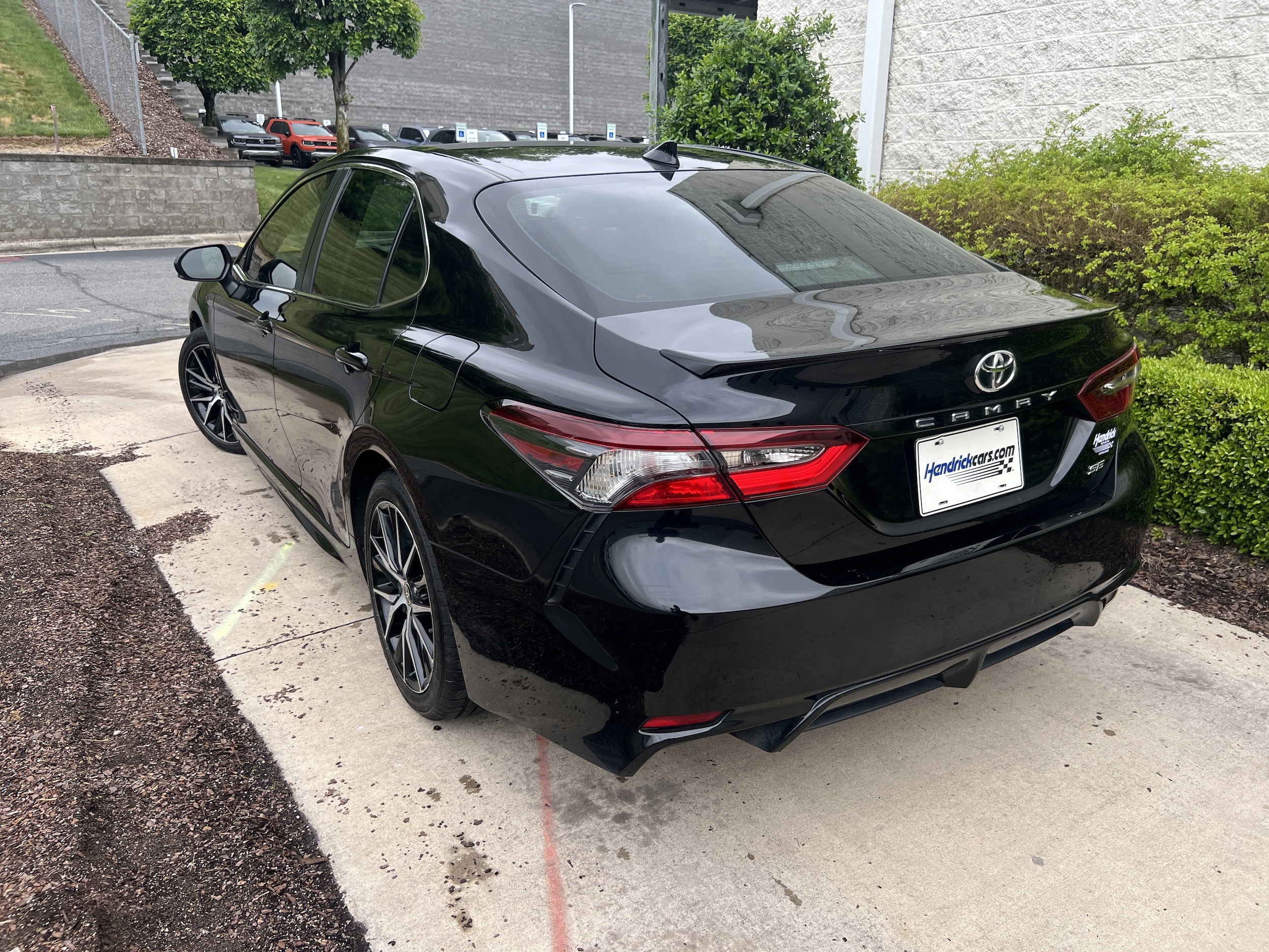 2023 Toyota Camry SE photo 6