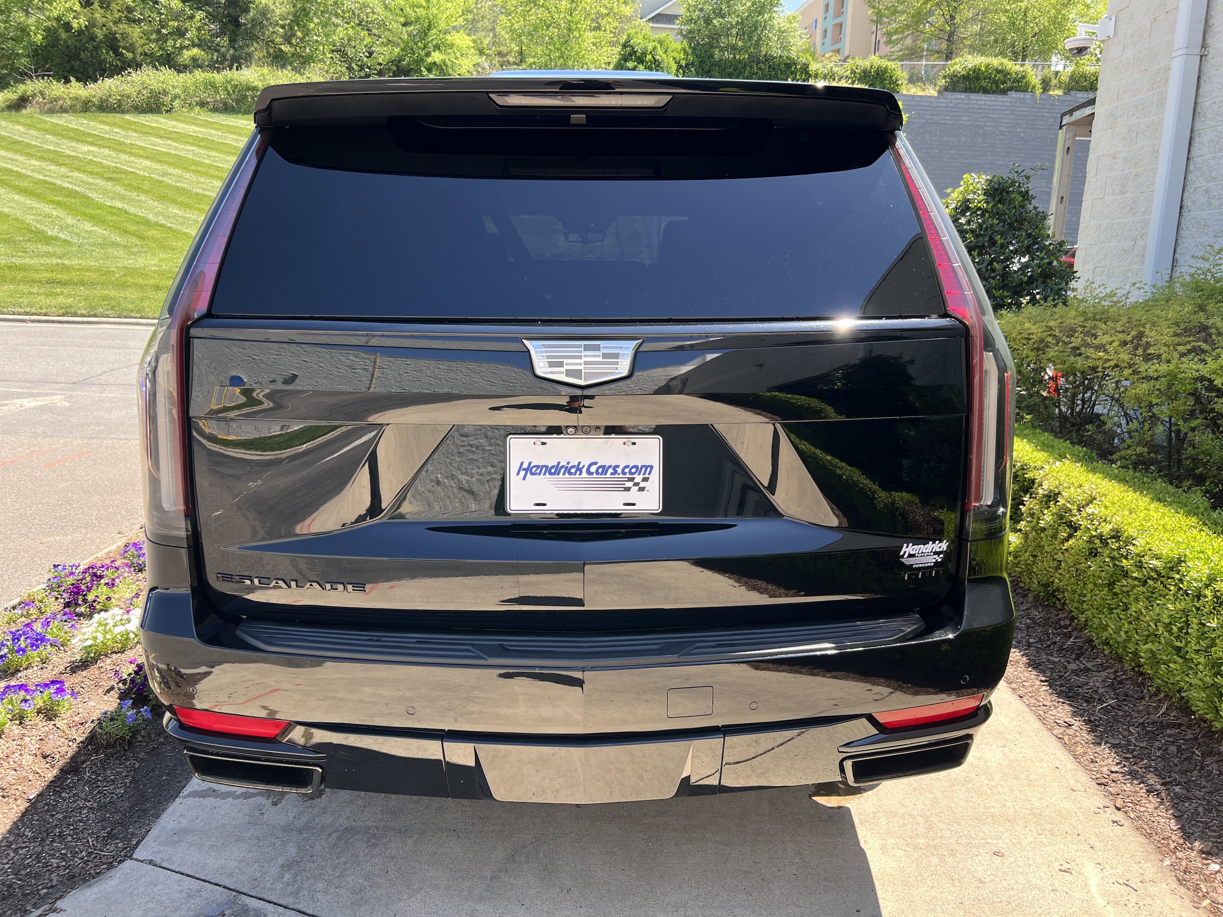 2021 CADILLAC Escalade Sport photo 3