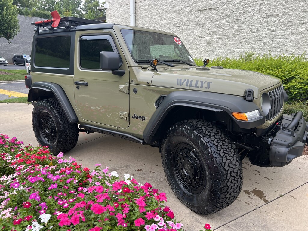 Used 2025 Jeep Wrangler Willys Convertible