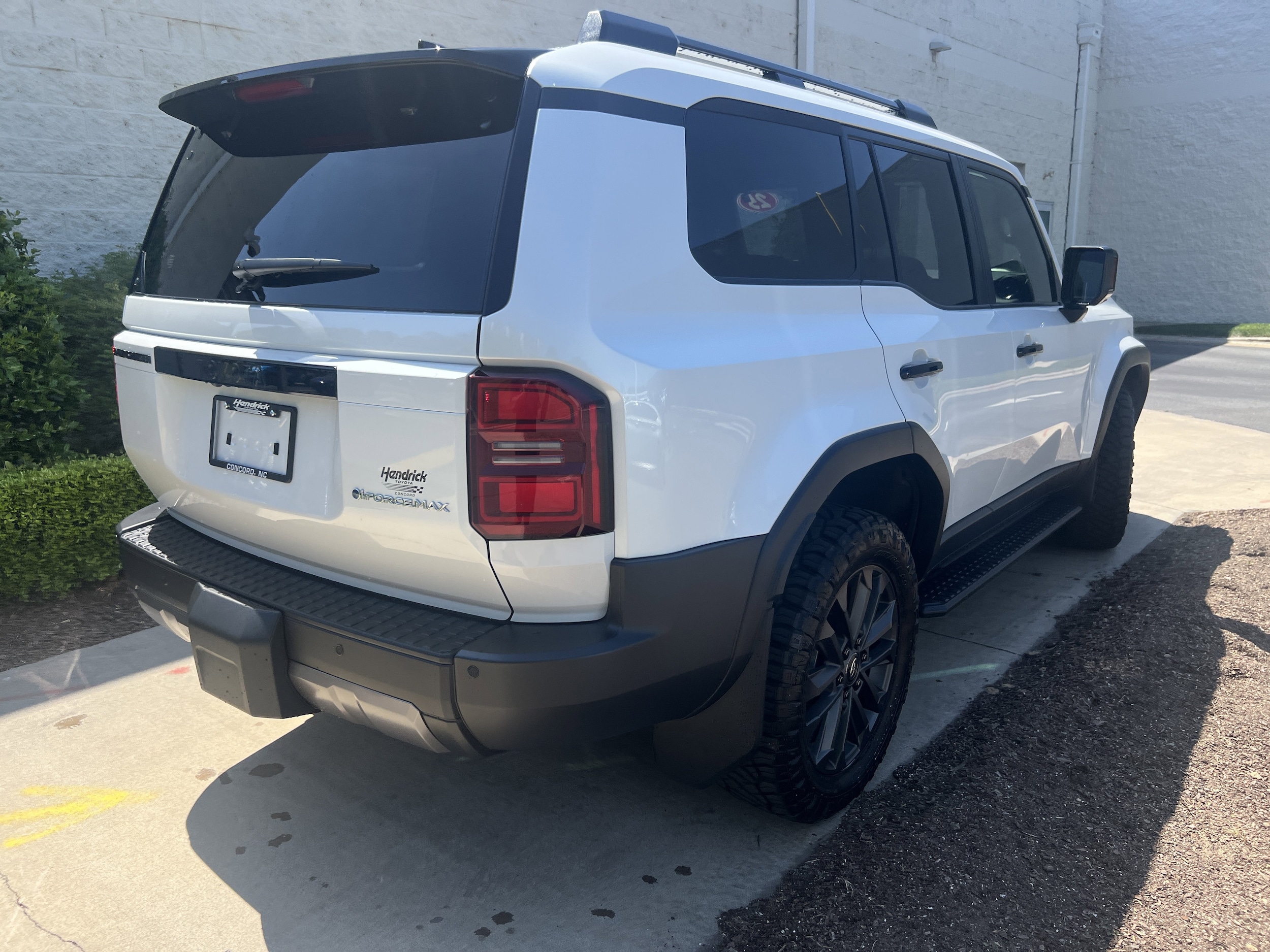 2025 Toyota Land Cruiser photo 3