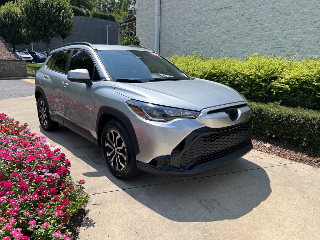 Used 2023 Toyota Corolla Cross Hybrid SE SUV