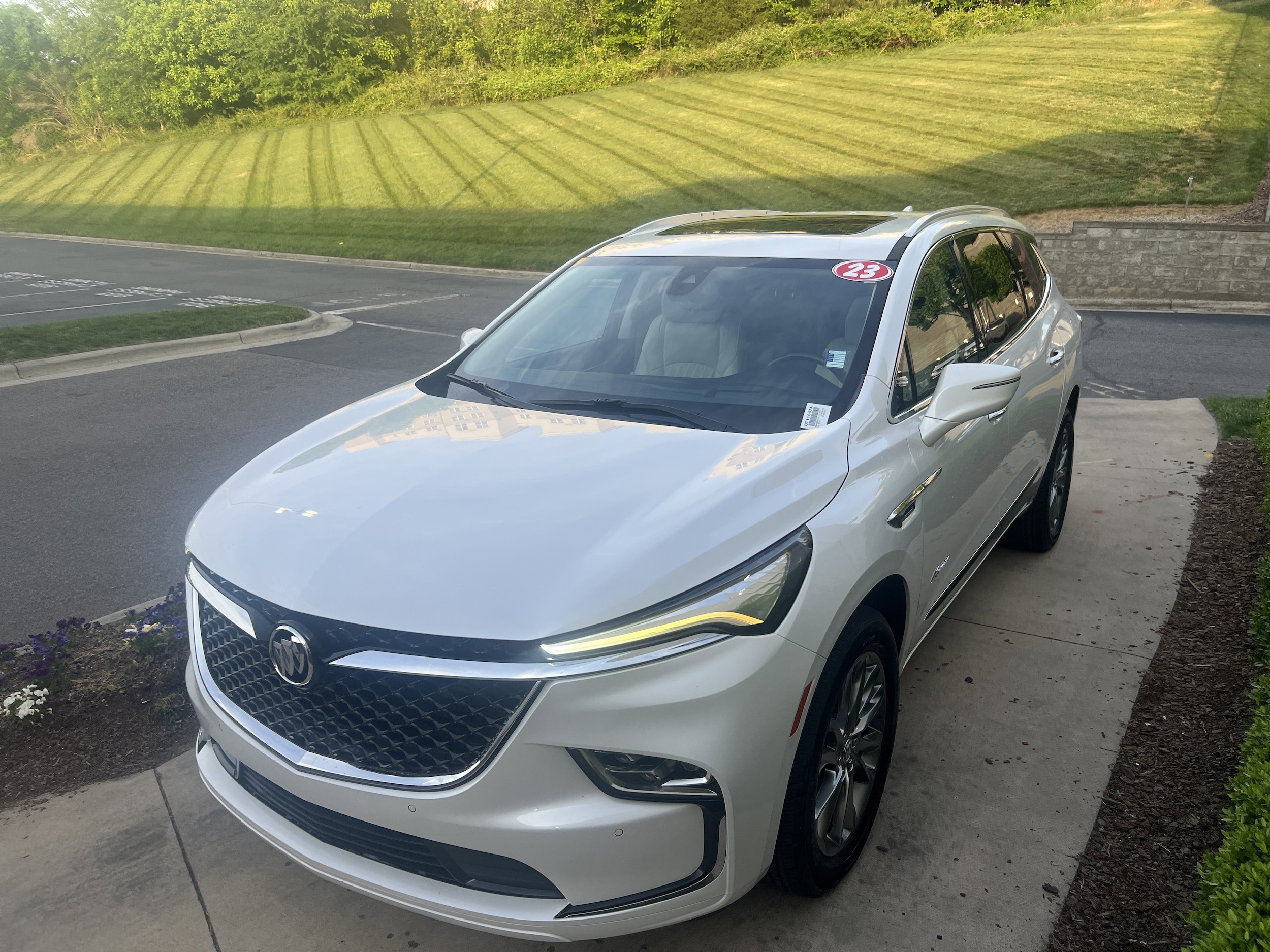 2023 Buick Enclave Avenir photo 5