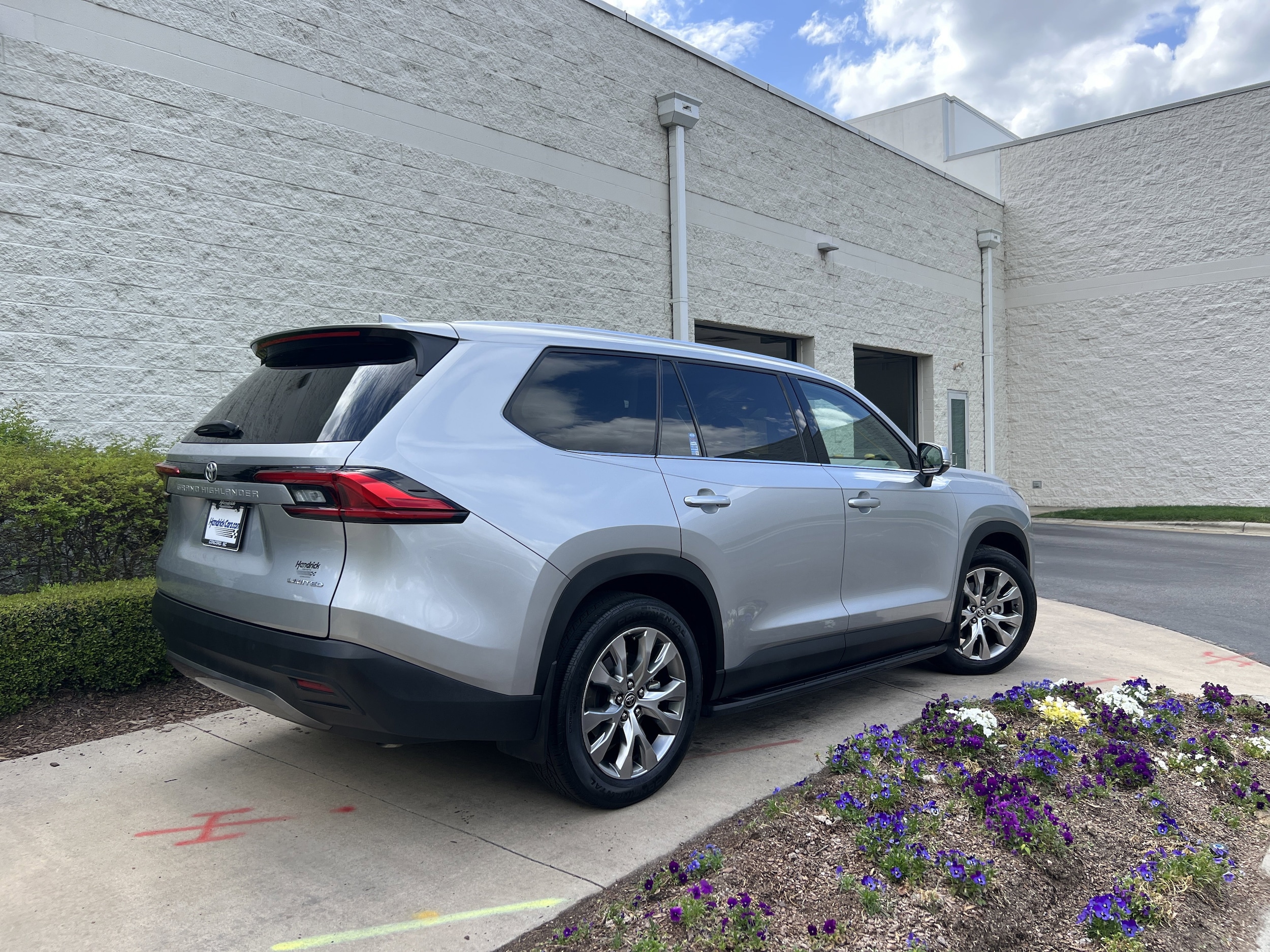 2024 Toyota Grand Highlander Limited photo 6