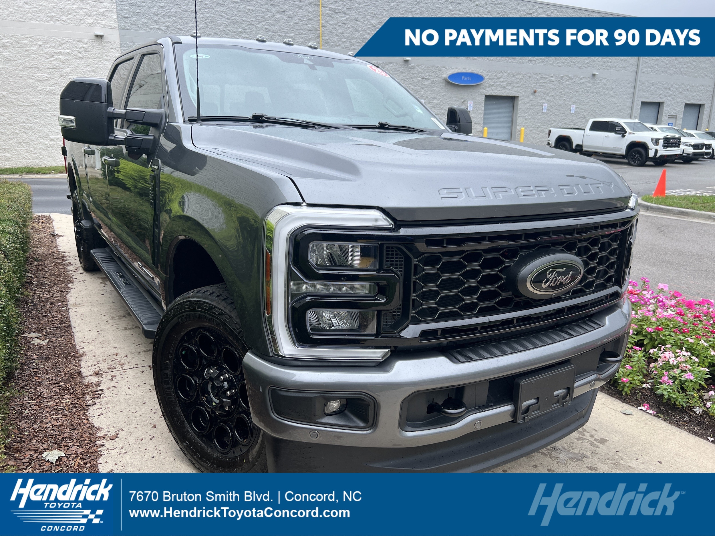 Ford Super Duty F-350 SRW LARIAT