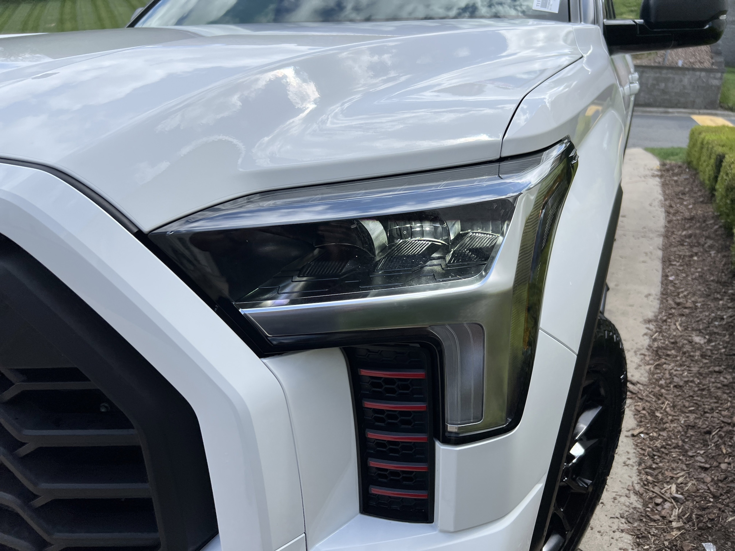 2025 Toyota Tundra 4WD SR5 photo 4