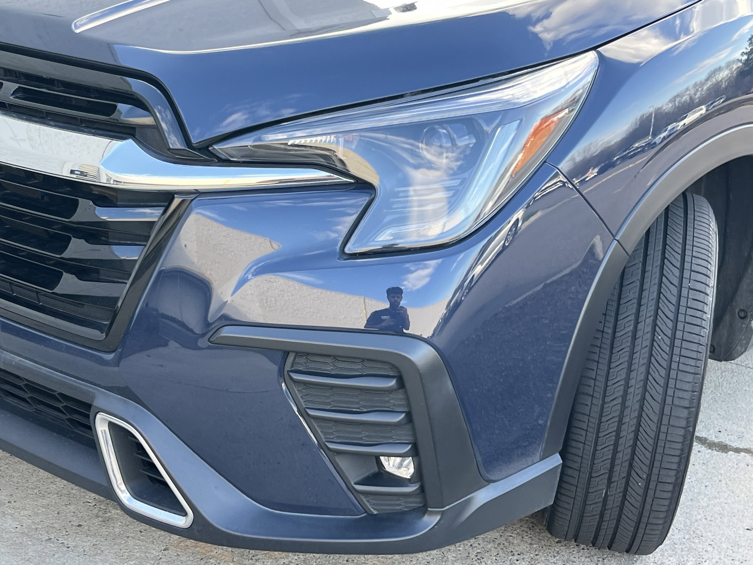 2024 Subaru Ascent Touring photo 4