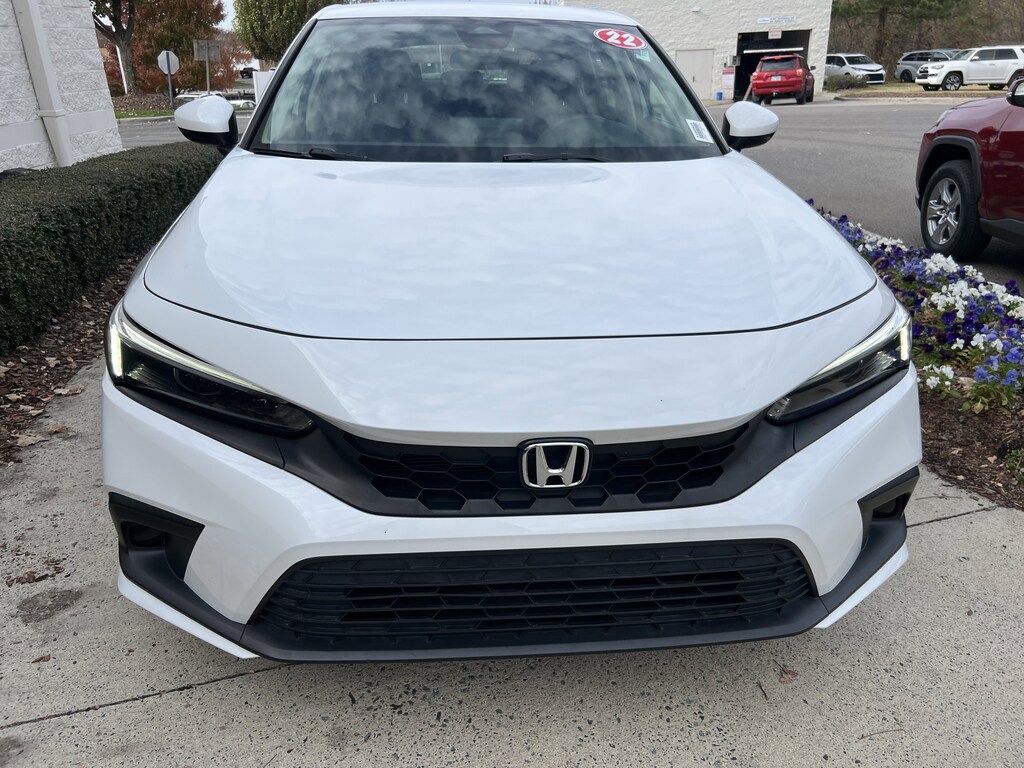 Used 2022 Honda Civic LX Hatchback