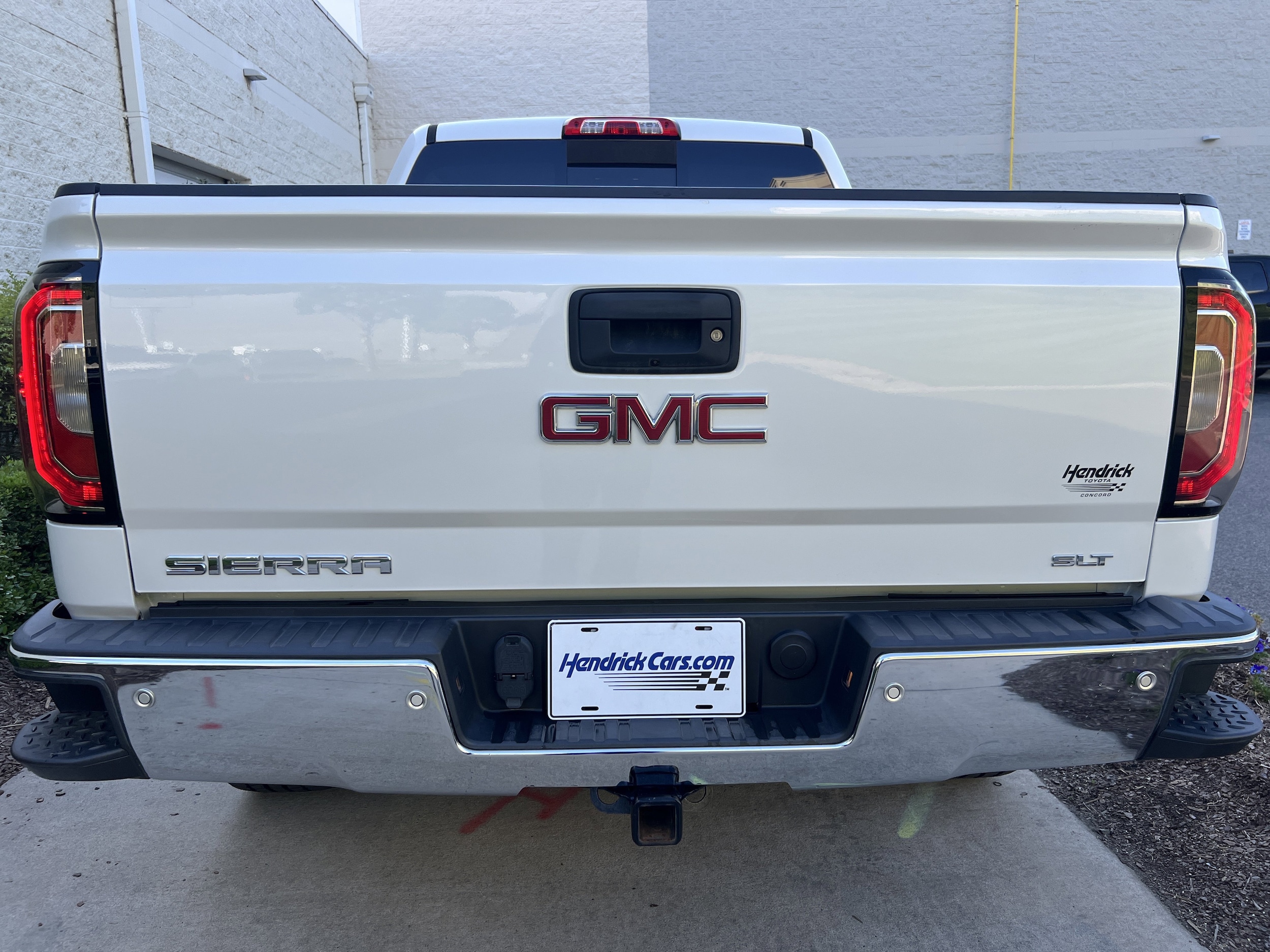 2018 GMC Sierra 1500 SLT photo 3