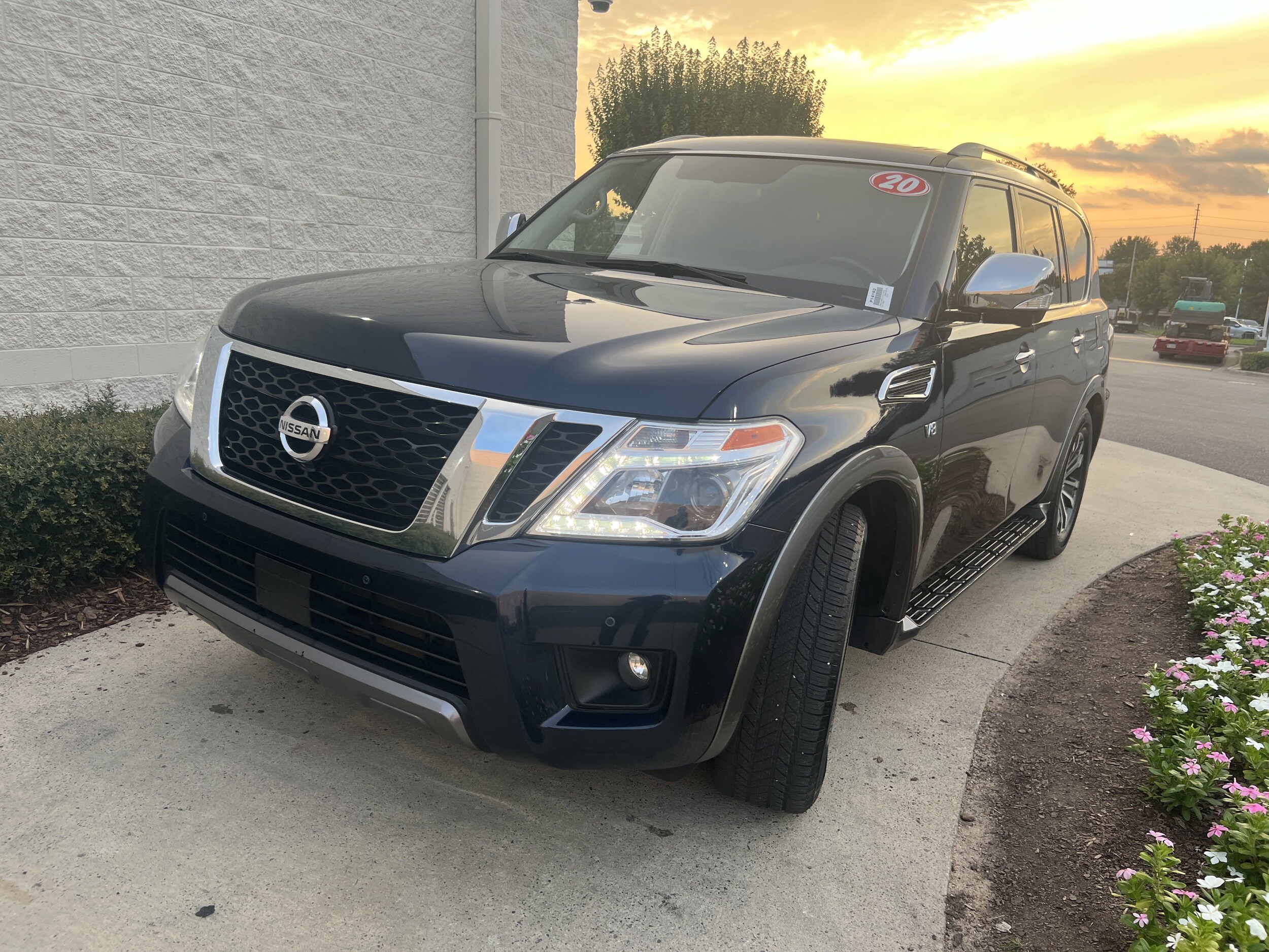 2020 Nissan Armada SL photo 2