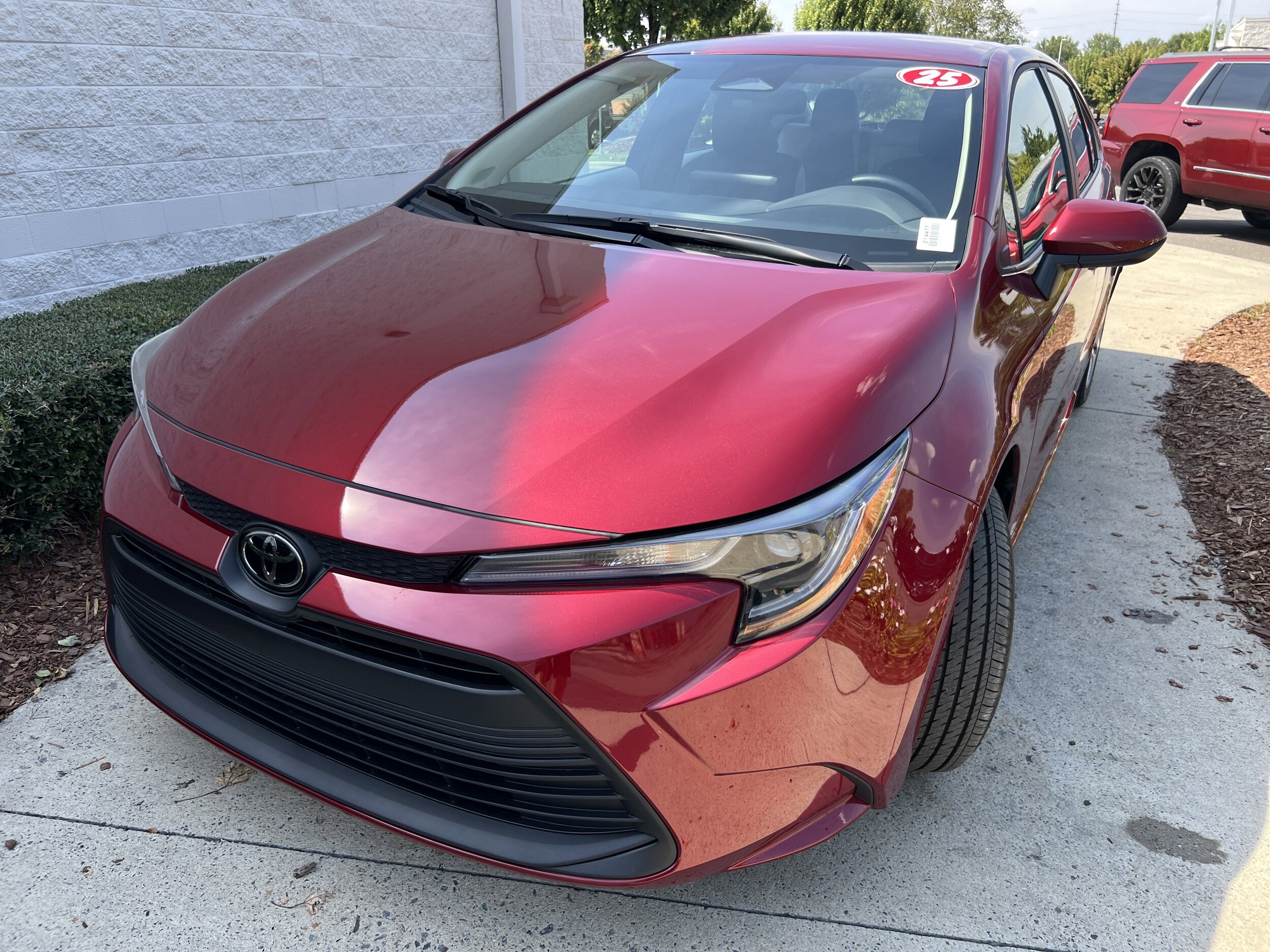 2025 Toyota Corolla LE photo 2