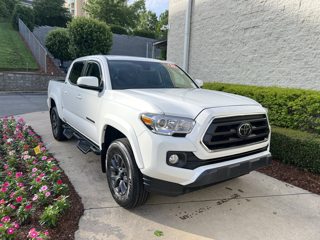 Used 2023 Toyota Tacoma 2WD SR5 Pickup