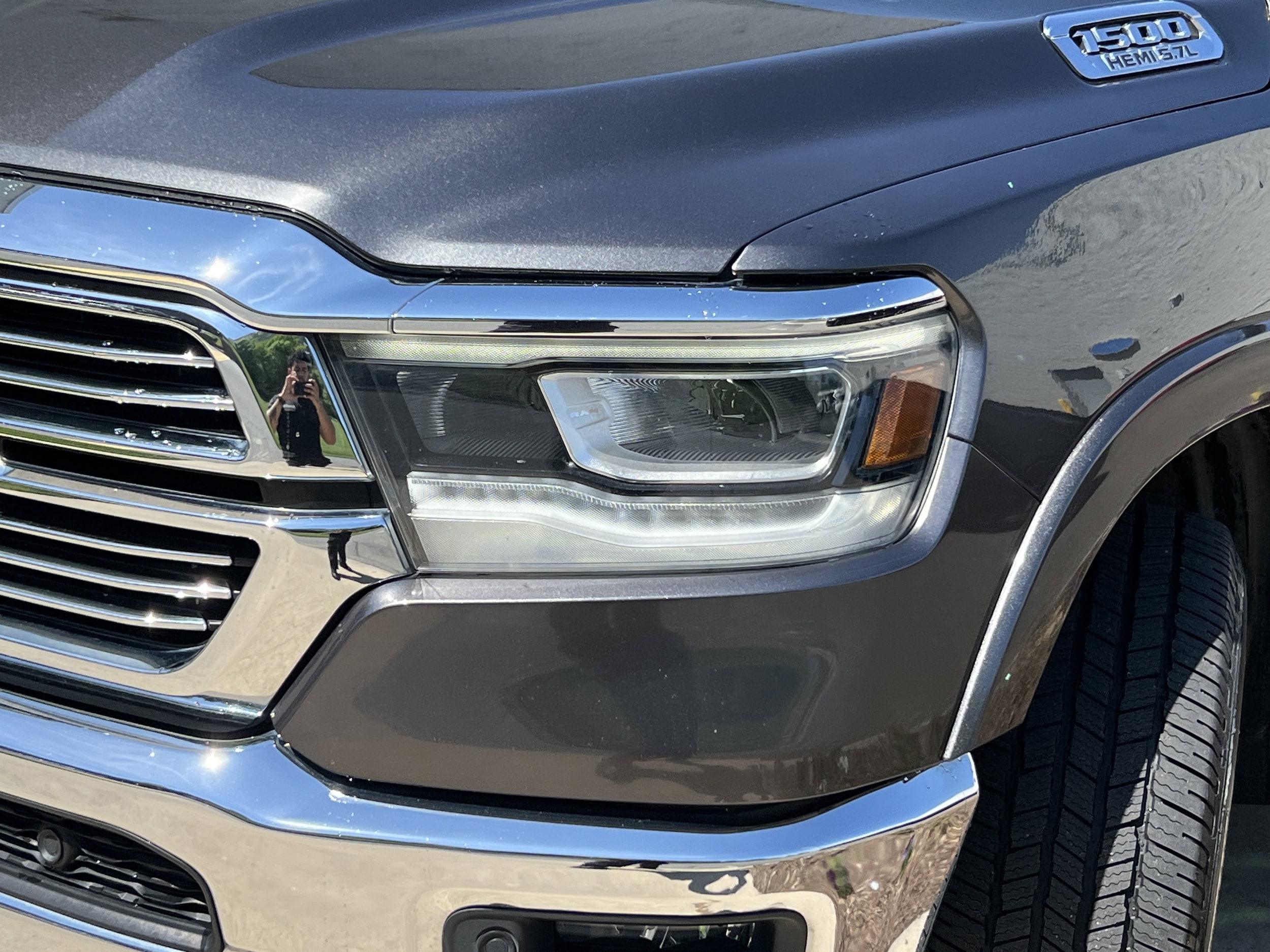 2020 Ram 1500 Laramie photo 4