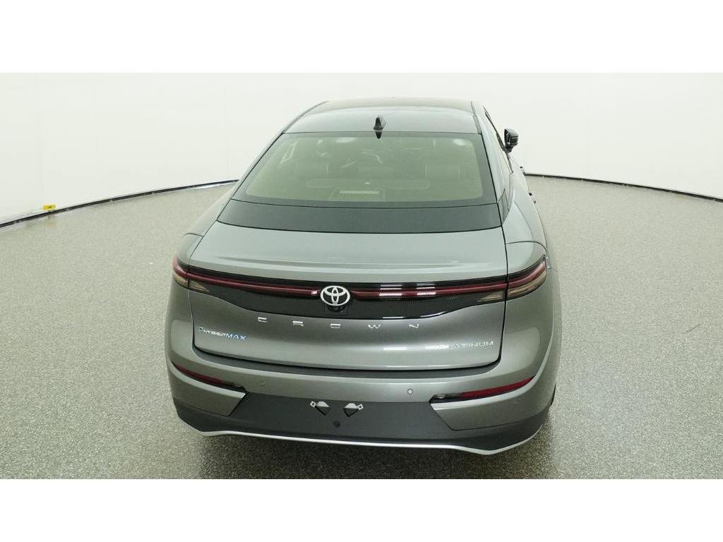 Toyota Crown Platinum