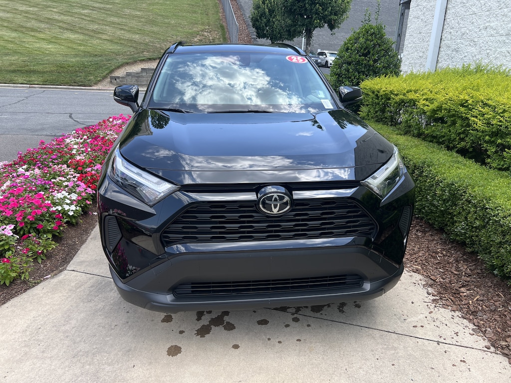 Used 2025 Toyota RAV4 Hybrid XLE SUV