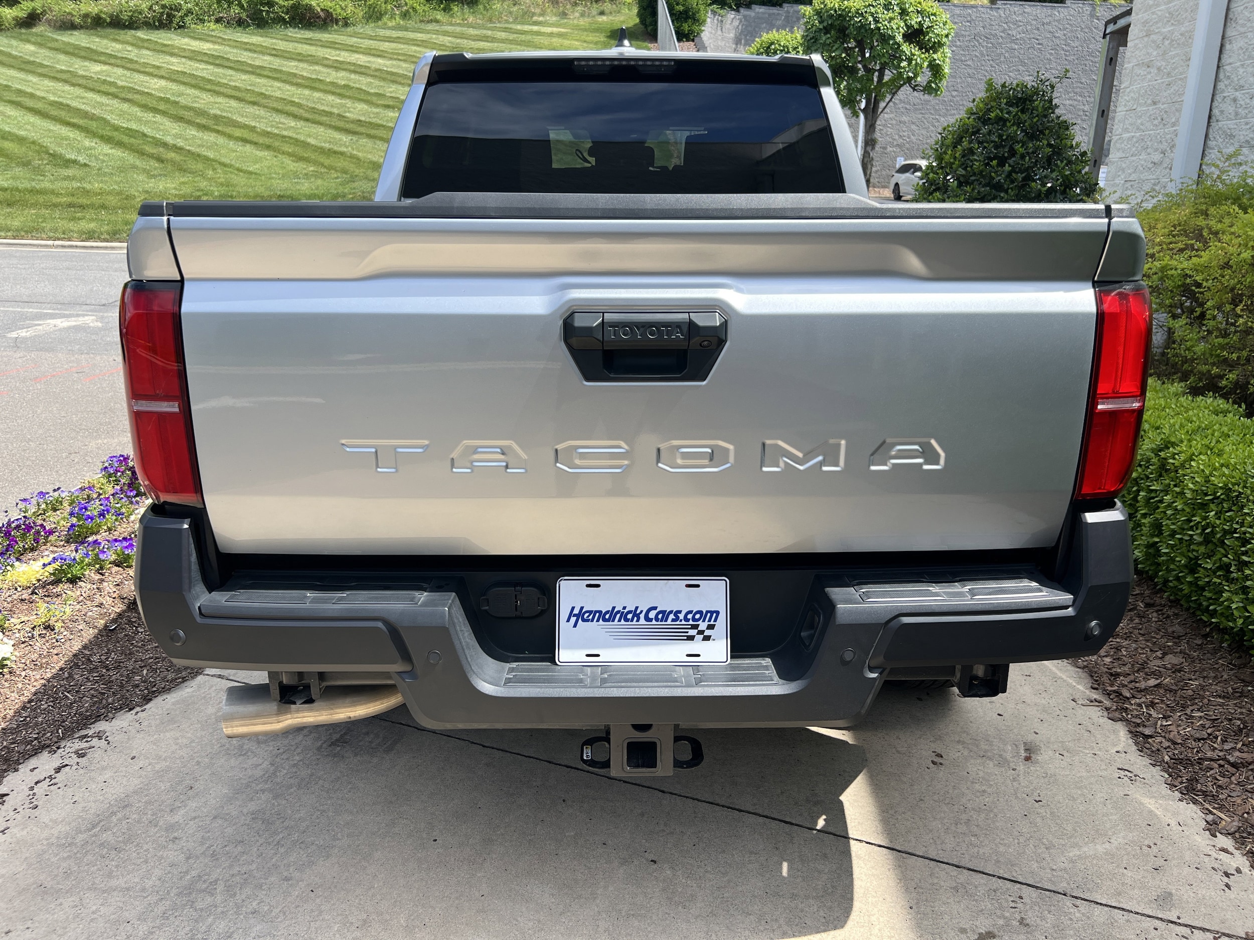 2025 Toyota Tacoma 2WD SR photo 3