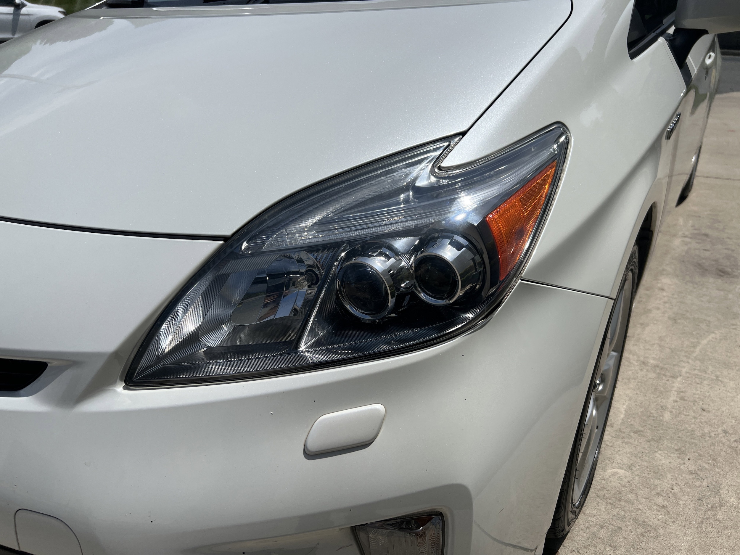 2013 Toyota Prius Five photo 5