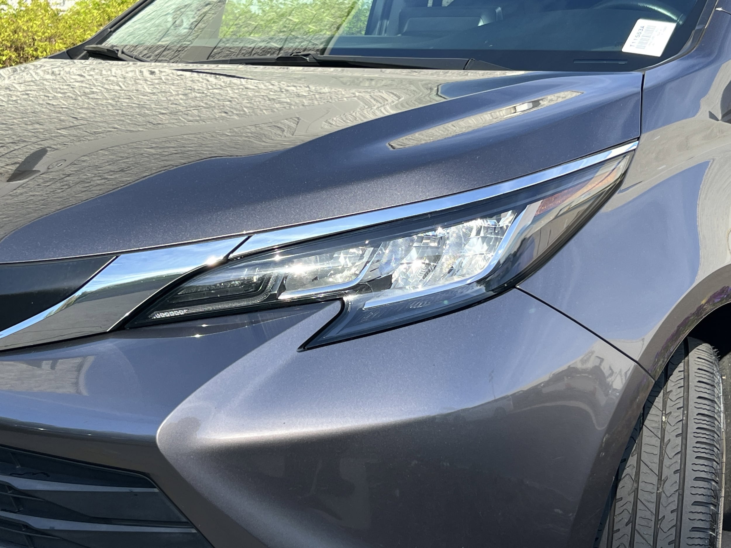 2021 Toyota Sienna XLE photo 4