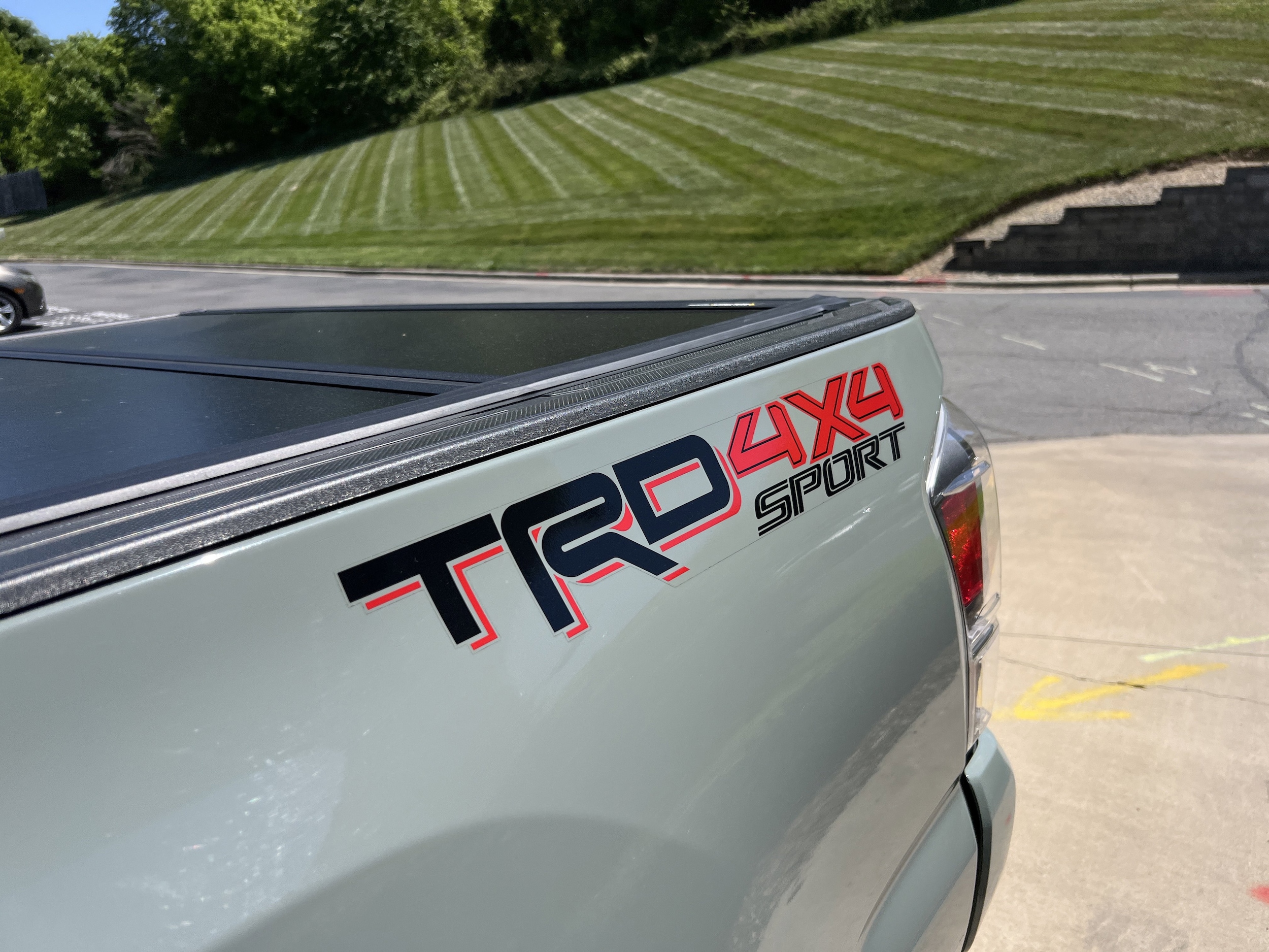 2022 Toyota Tacoma 4WD TRD Sport photo 5