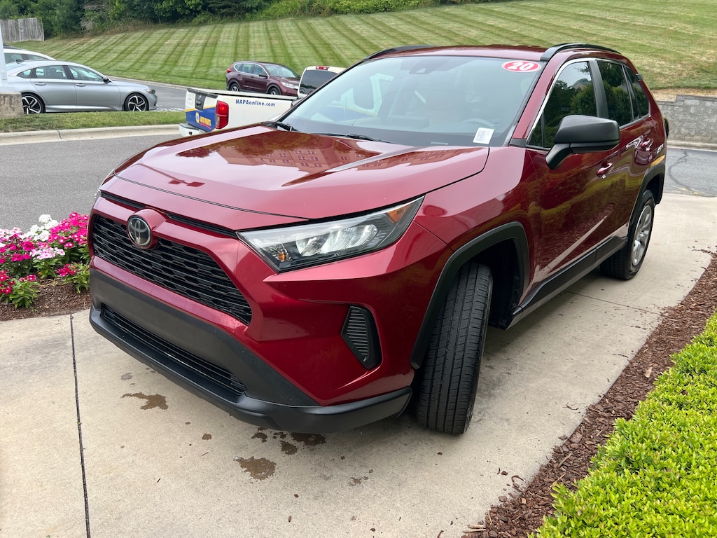 Used 2020 Toyota RAV4 LE SUV