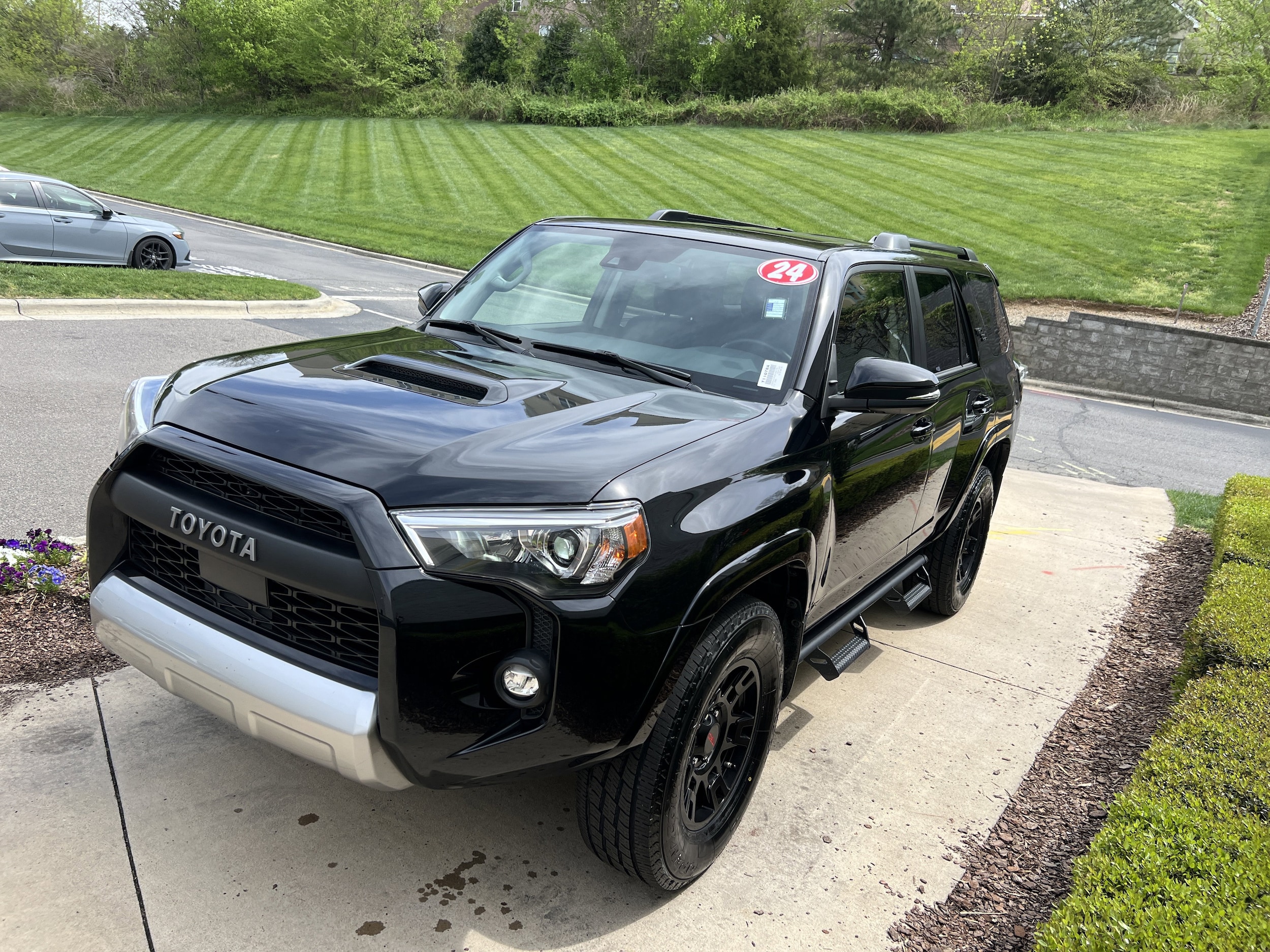 2024 Toyota 4Runner TRD Off Road Premium photo 5