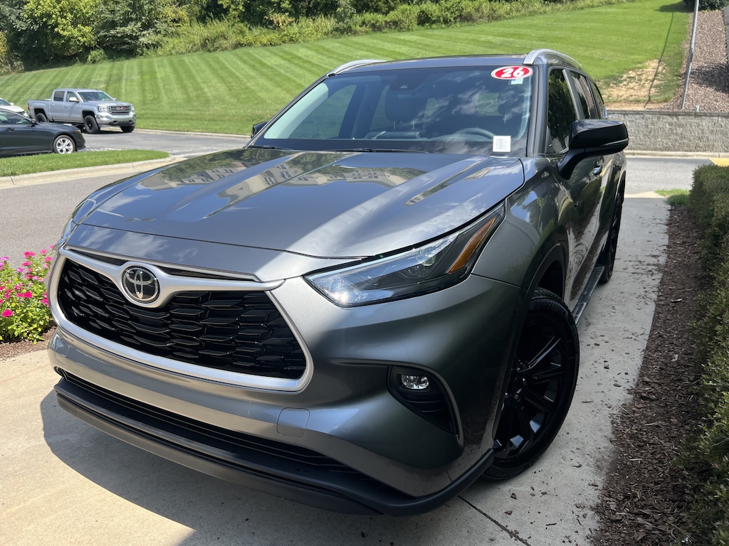 Used 2026 Toyota Highlander XLE SUV