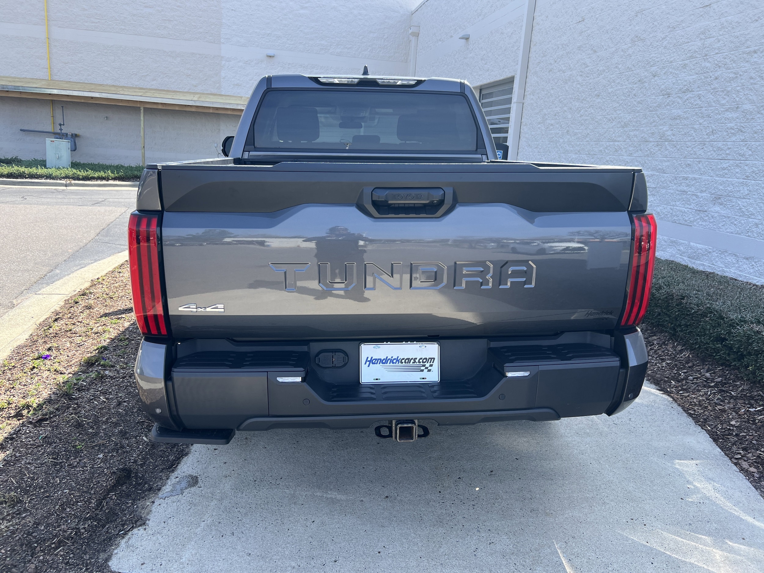 2023 Toyota Tundra 4WD SR5 photo 3