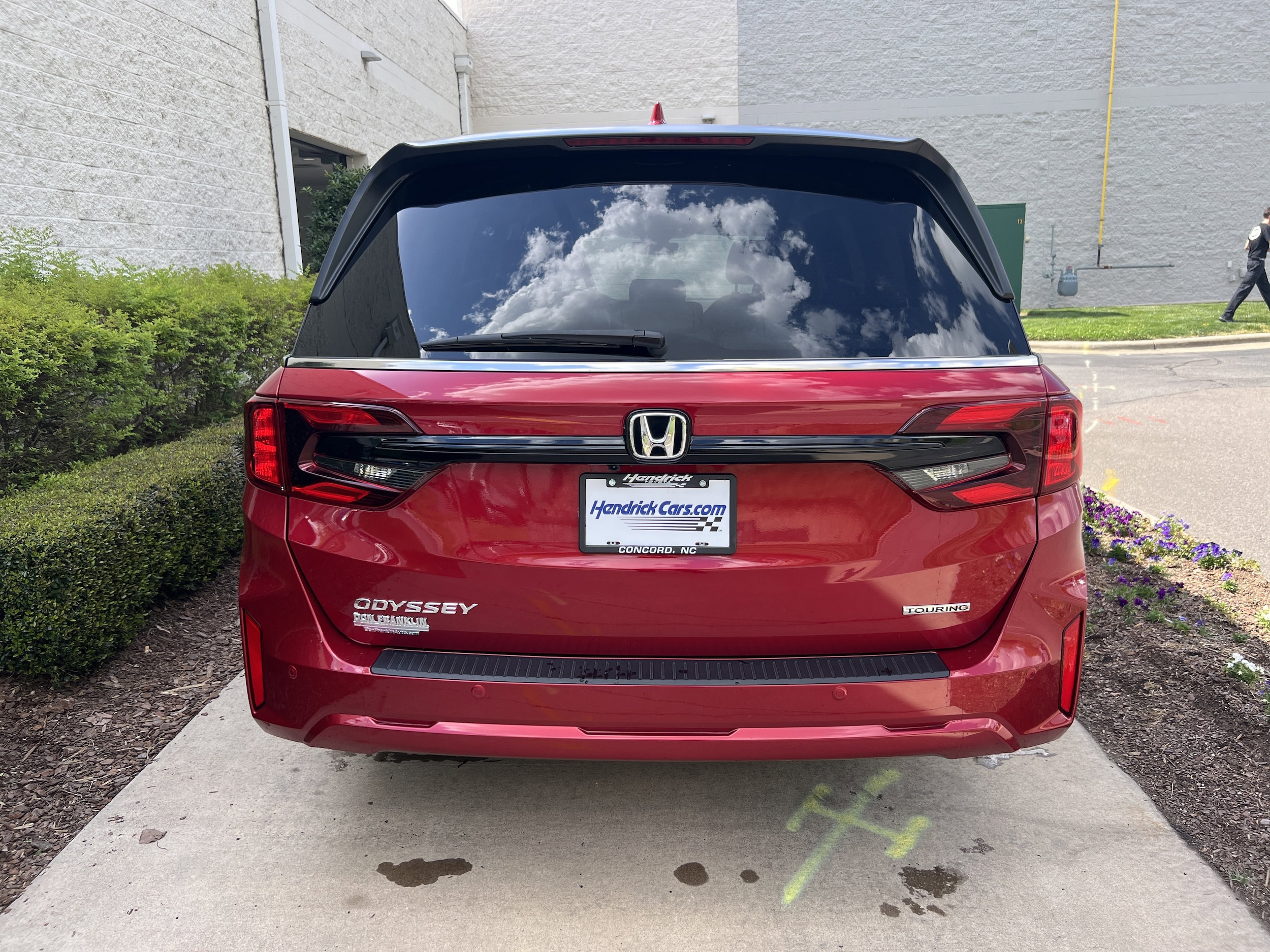 2025 Honda Odyssey Touring photo 3