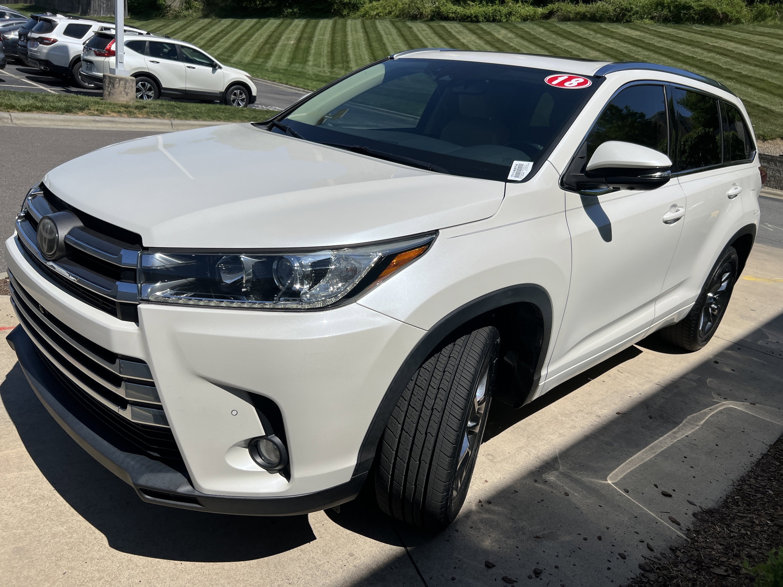 2018 Toyota Highlander Limited Platinum photo 4