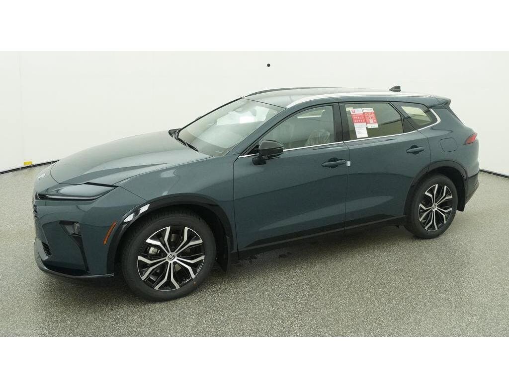 Toyota Crown Signia XLE