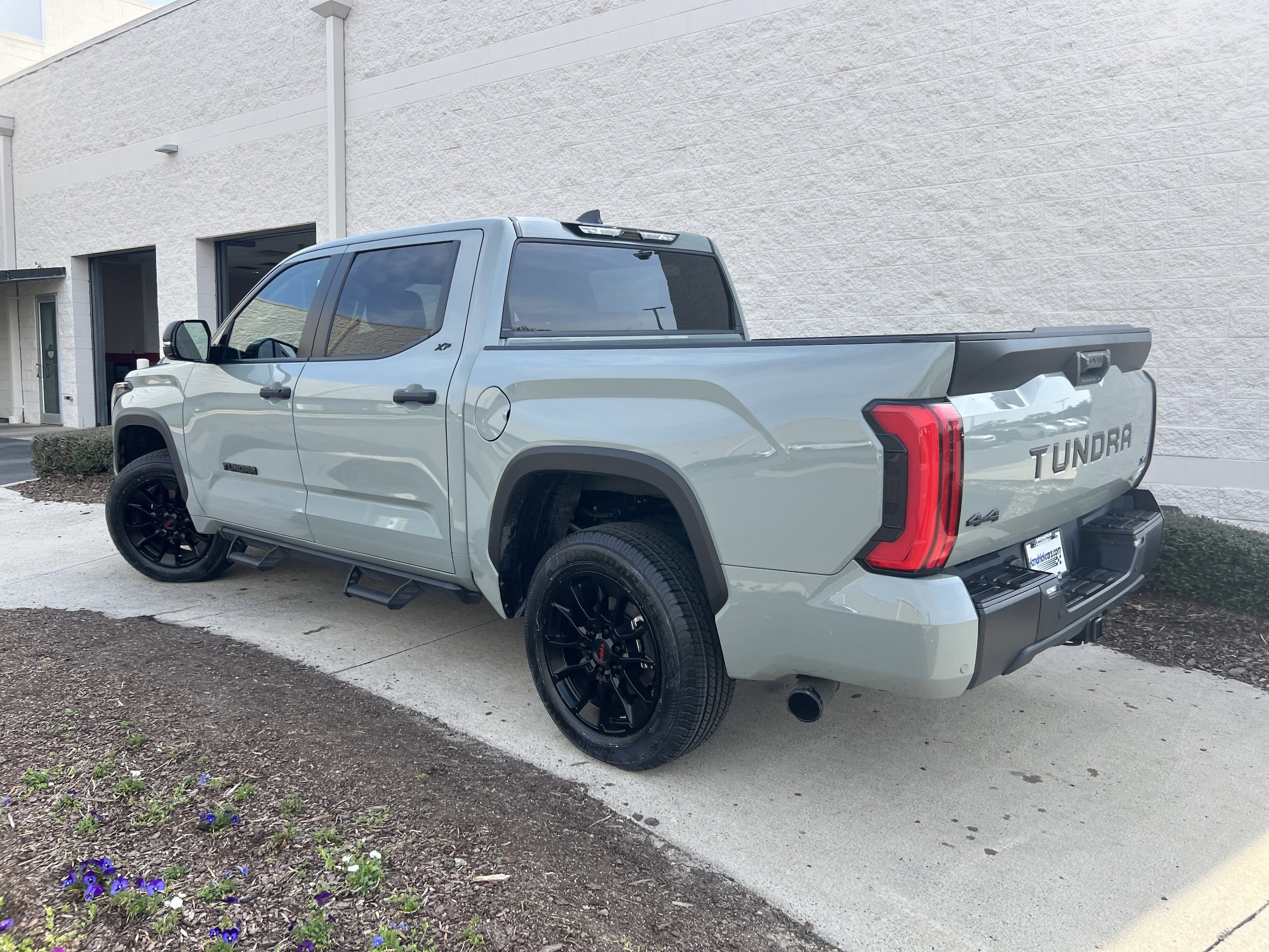 2024 Toyota Tundra 4WD SR5 photo 6