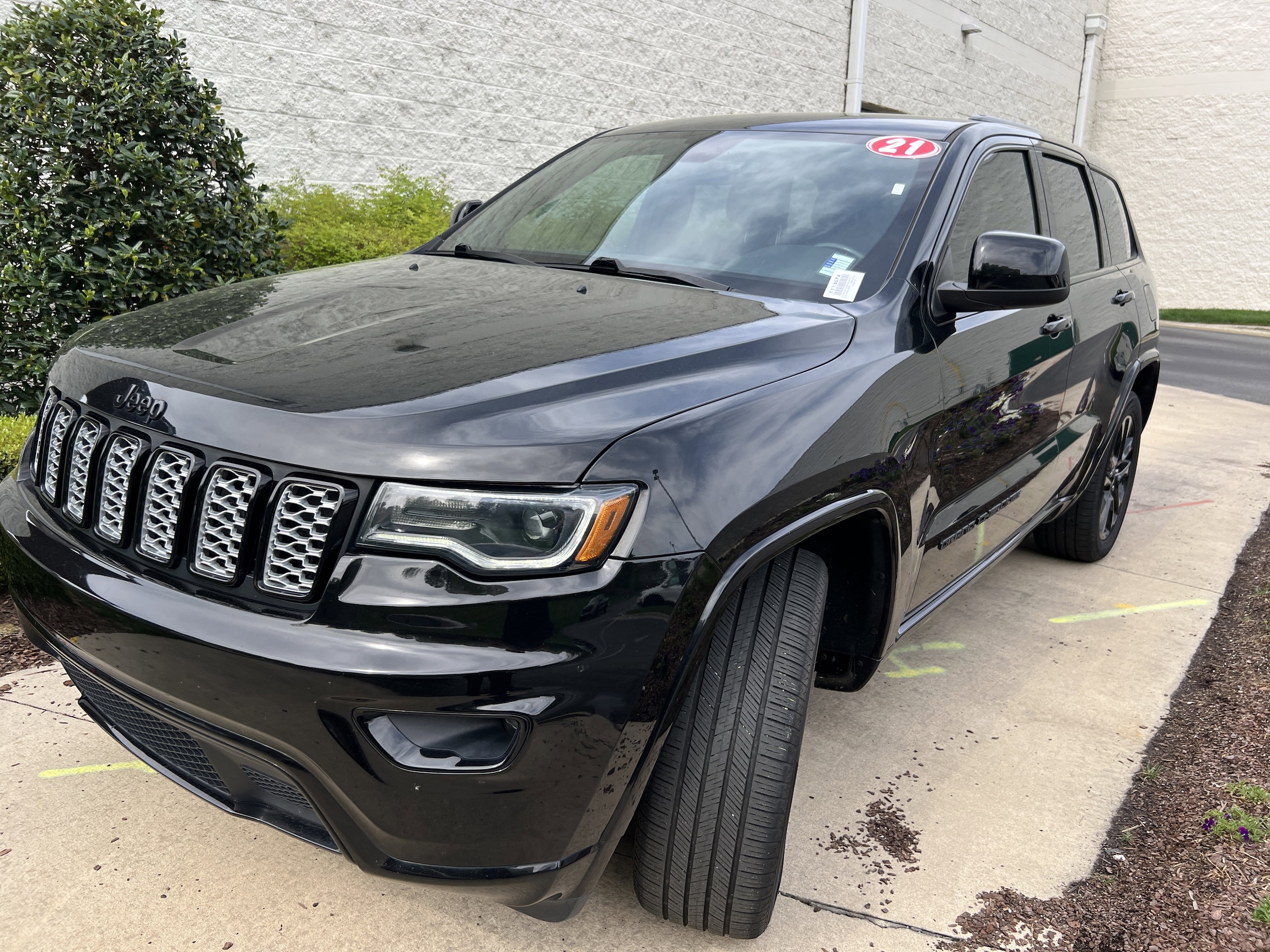 2021 Jeep Grand Cherokee Laredo X photo 4