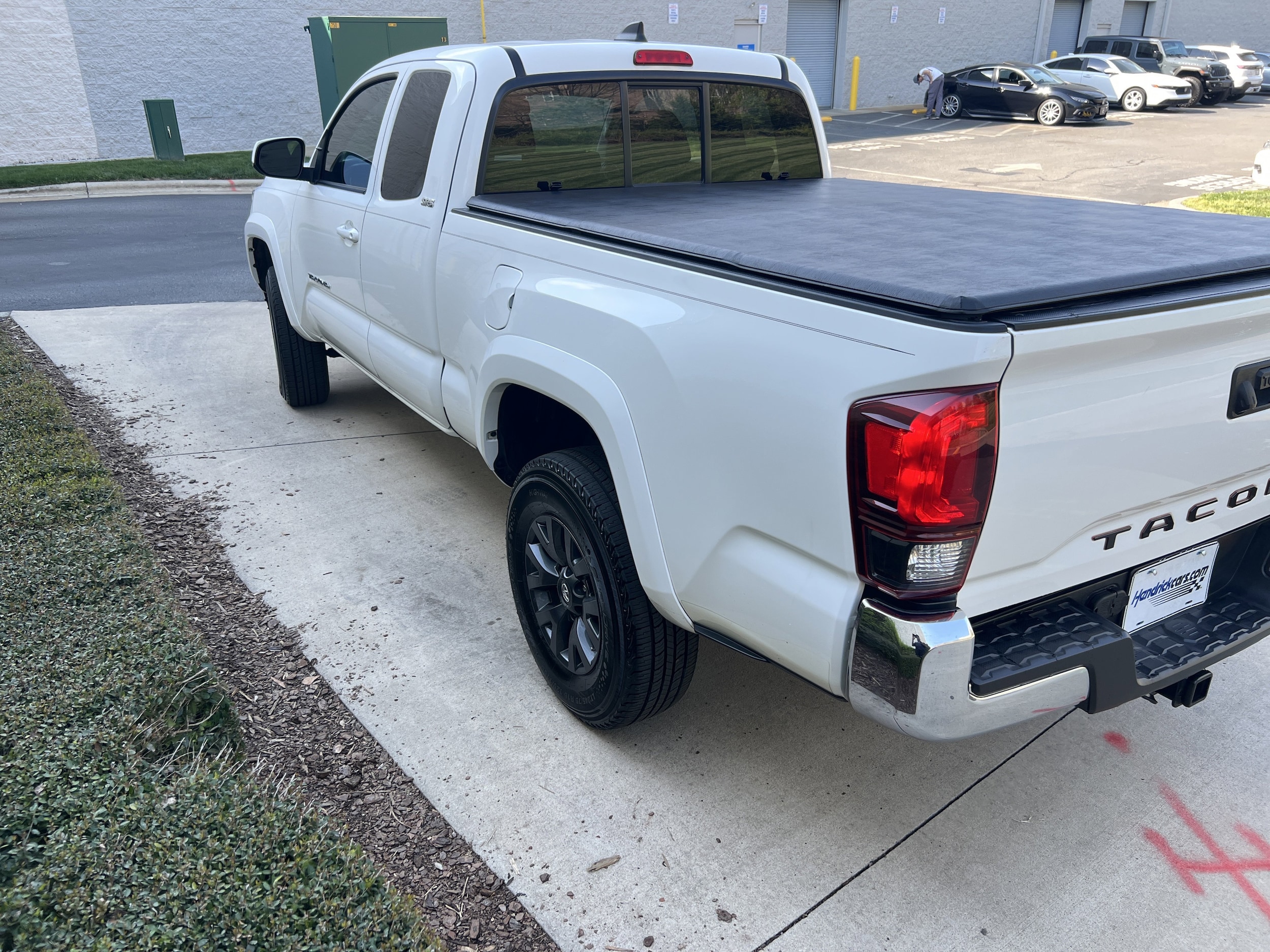 2021 Toyota Tacoma 2WD SR5 photo 3
