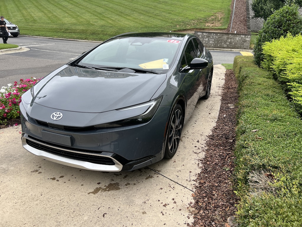 Used 2025 Toyota Prius Plug-In Hybrid XSE Premium Hatchback