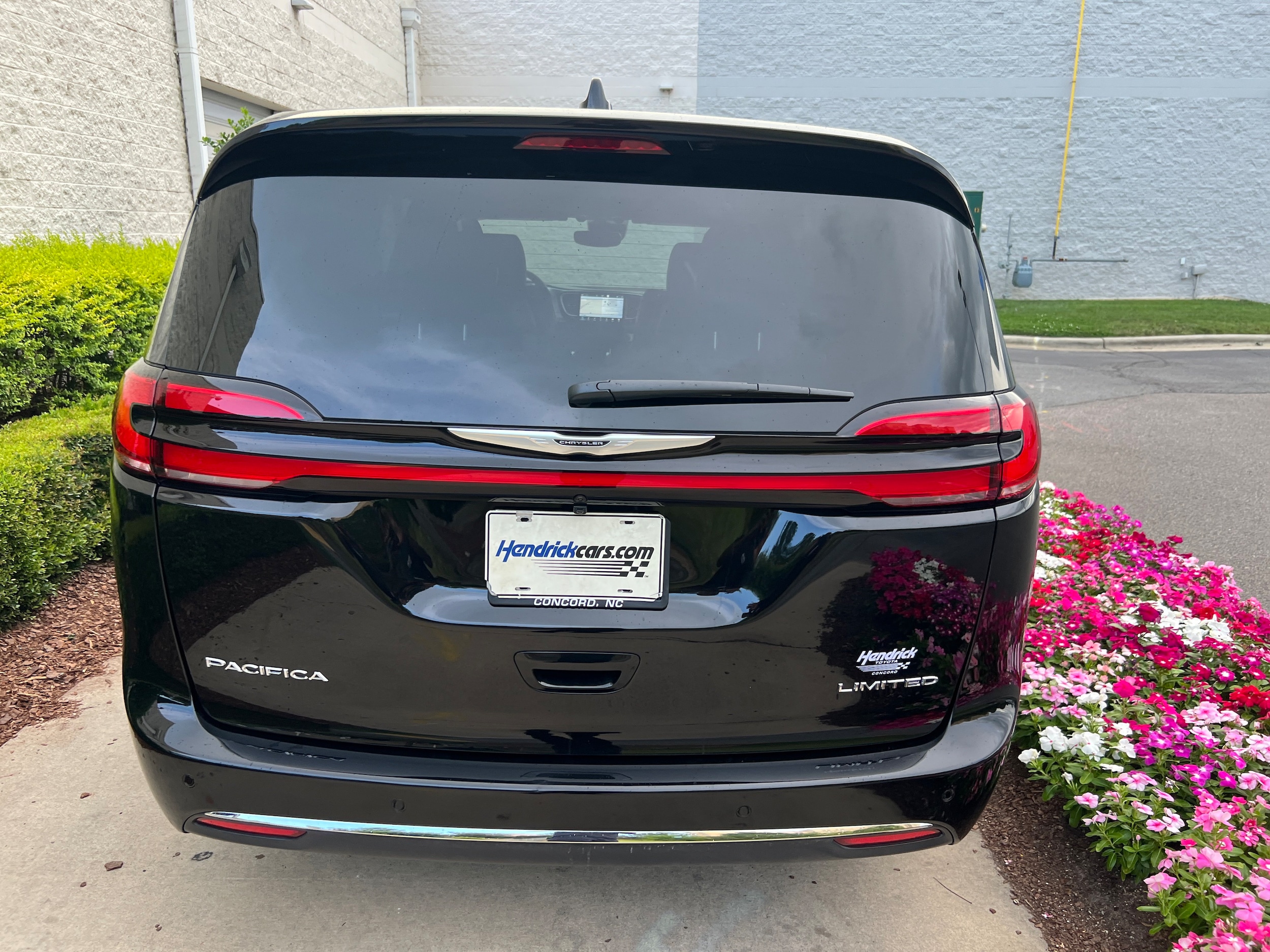 Chrysler Pacifica Limited