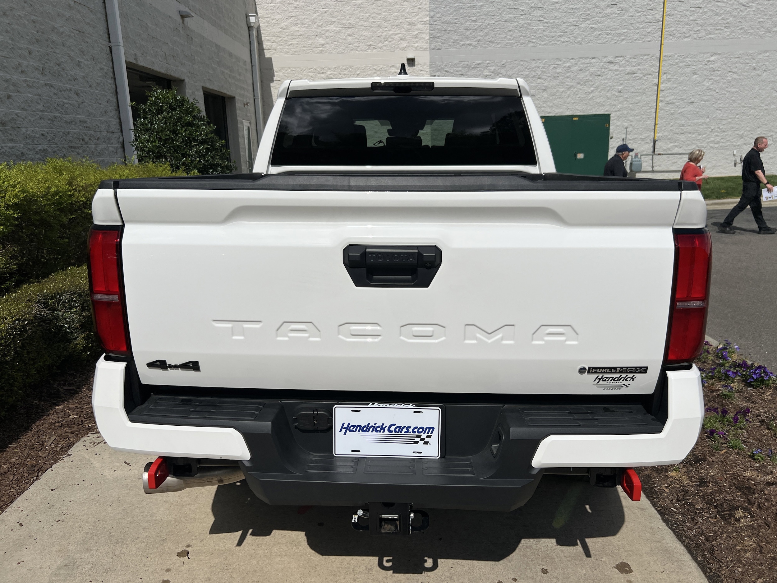 2025 Toyota Tacoma 4WD TRD Off Road Hybrid photo 3