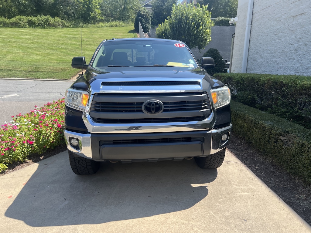 Used 2014 Toyota Tundra 4WD Truck SR5 Pickup