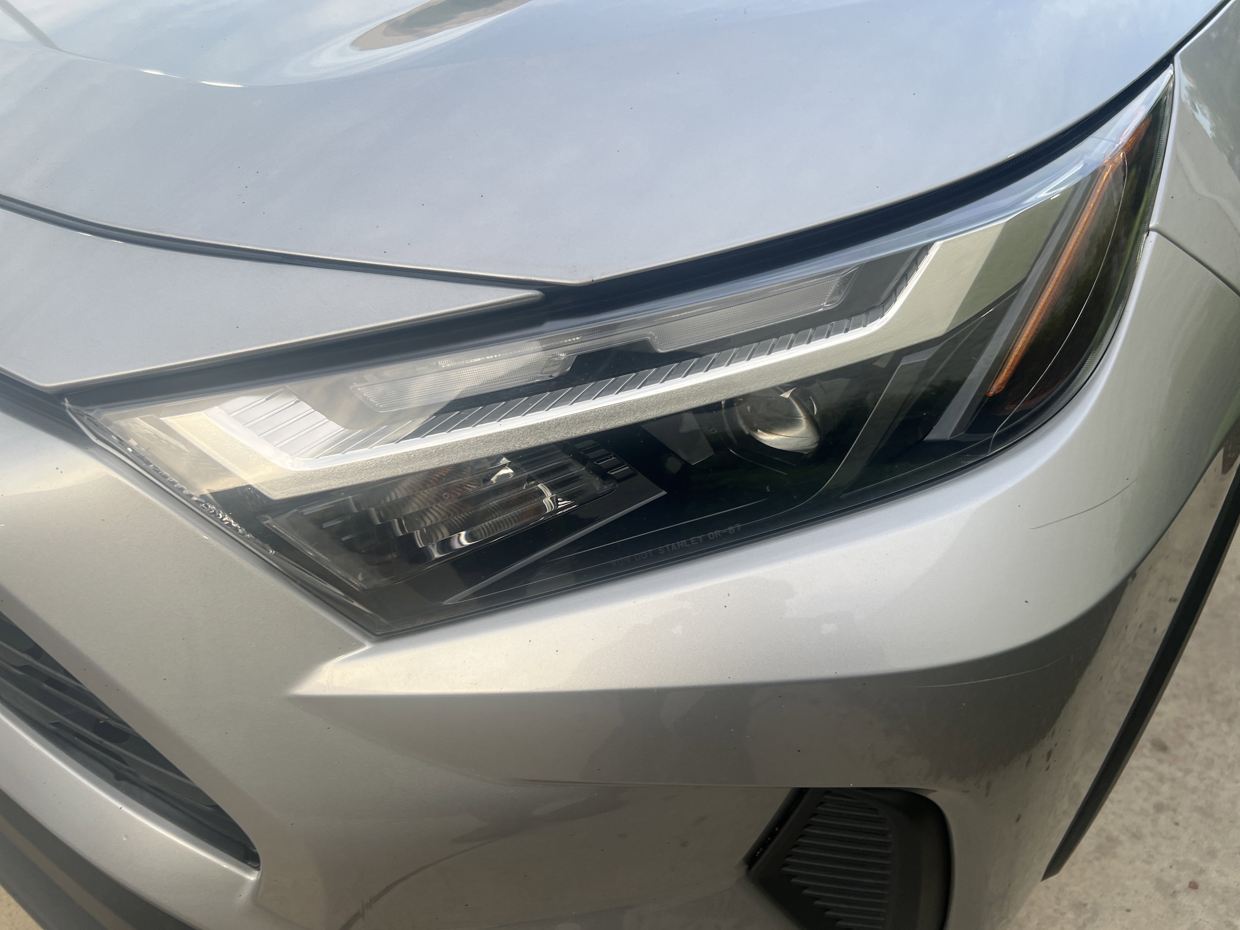 2023 Toyota RAV4 LE photo 5