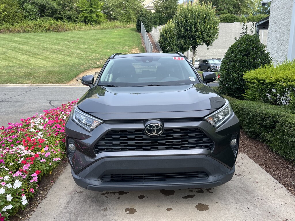 Used 2021 Toyota RAV4 XLE SUV