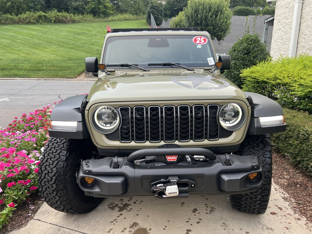 Used 2025 Jeep Wrangler Willys Convertible