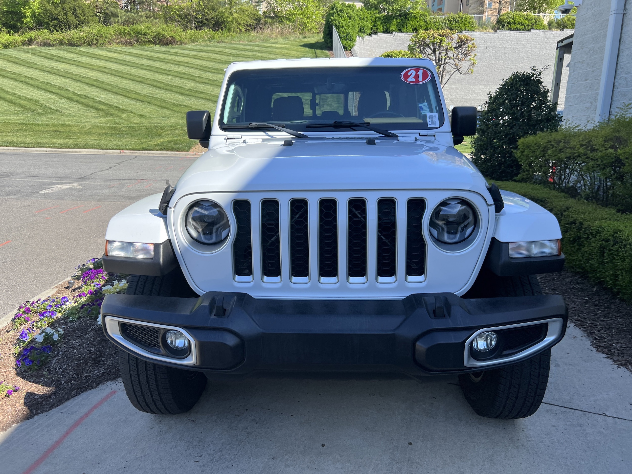 2021 Jeep Gladiator Overland photo 2