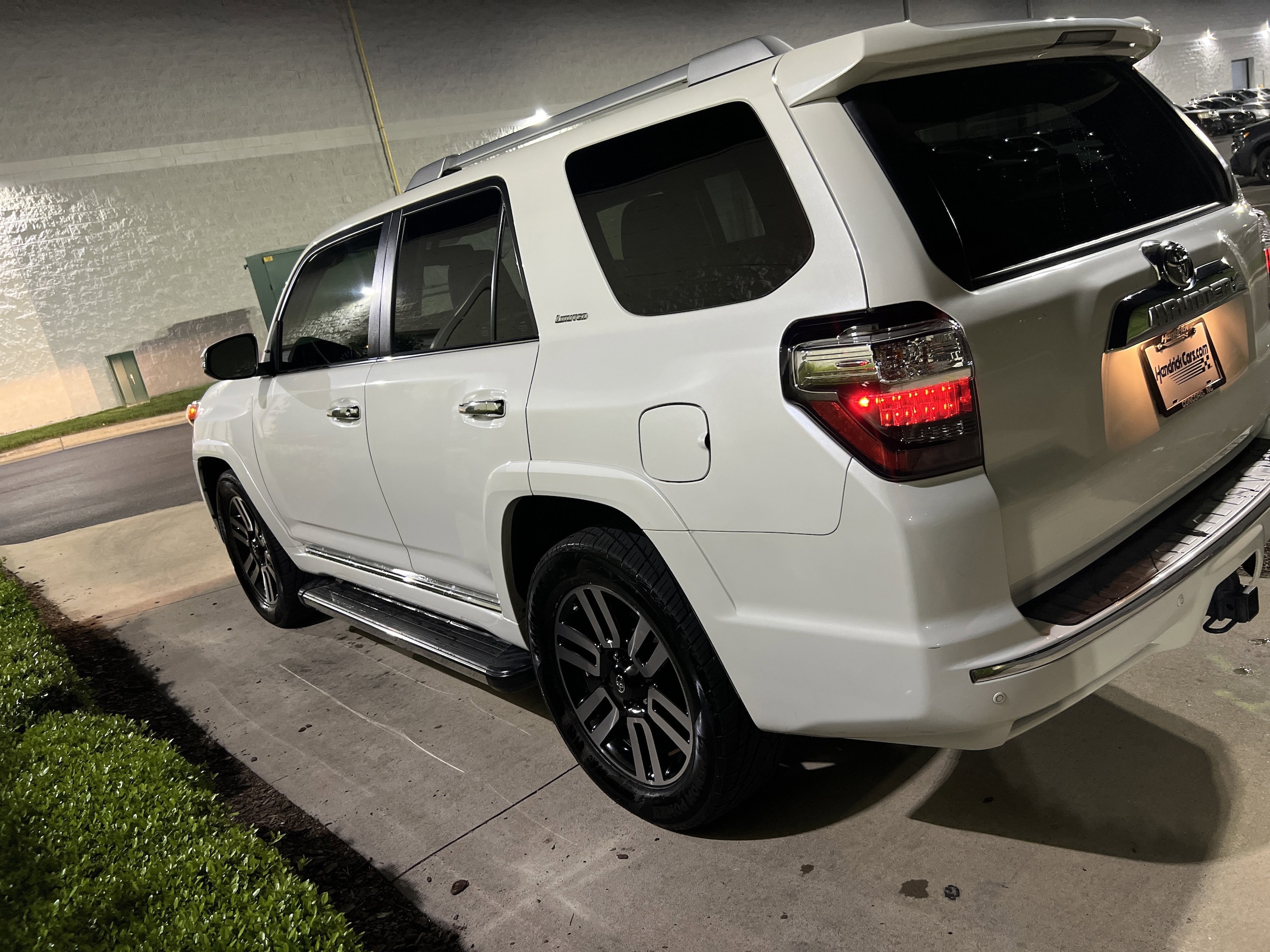 2018 Toyota 4Runner Limited photo 5